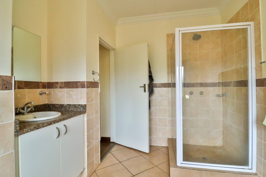 To Let 3 Bedroom Property for Rent in The Coves North West